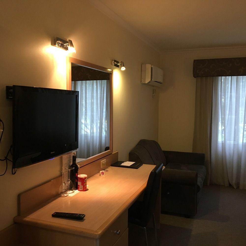 Gateway & Conference Centre 4* Eltham