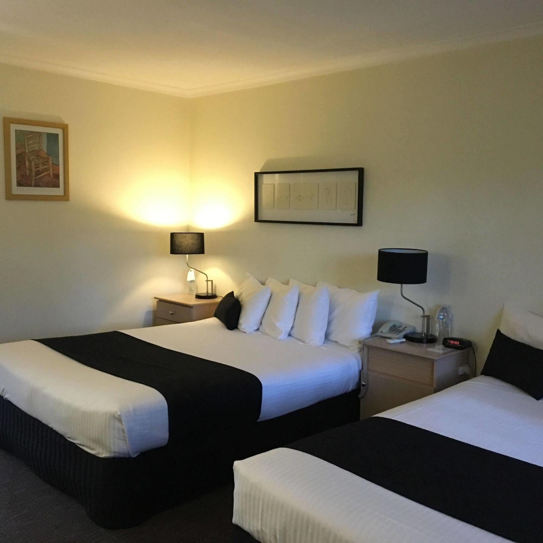 Hotel Gateway & Conference Centre